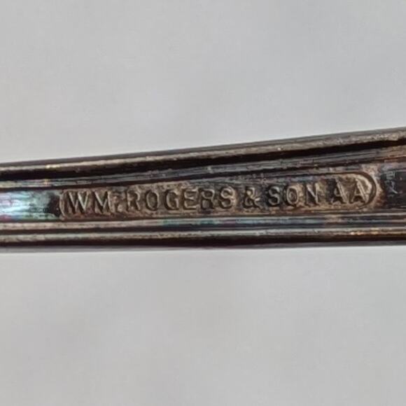 5pc Vintage Silverplate Utensil Lot 4"-8" Mixed Brands WM Rogers Holmes Edwards - Picture 6 of 9